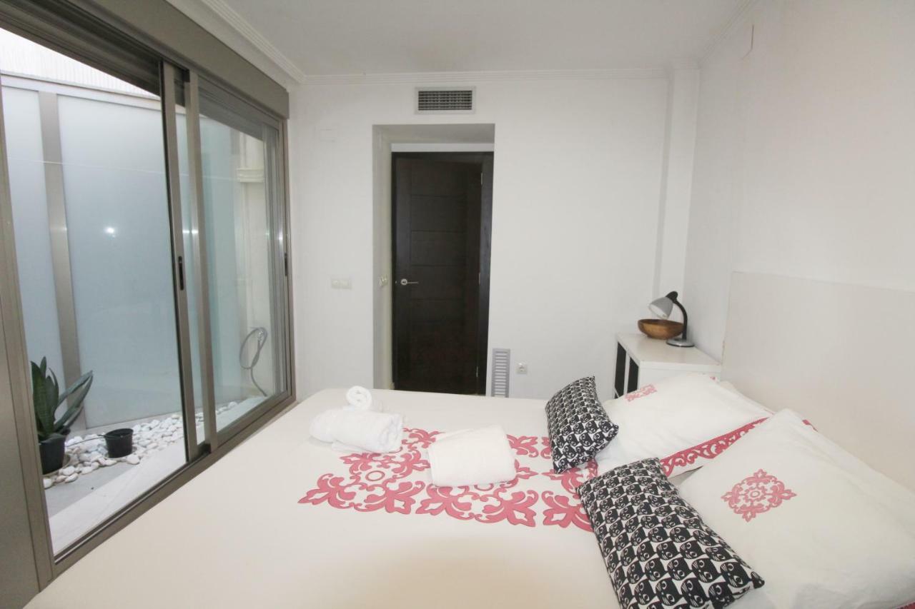 Precioso Apartamento Al Lado De Las Torres De Serrano Valencia Kültér fotó