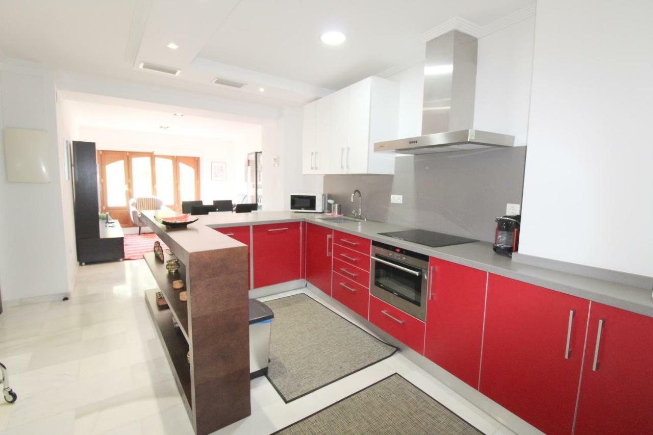 Precioso Apartamento Al Lado De Las Torres De Serrano Valencia Kültér fotó