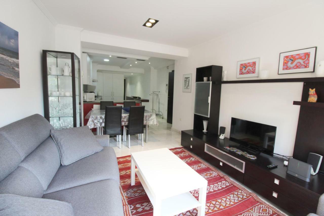 Precioso Apartamento Al Lado De Las Torres De Serrano Valencia Kültér fotó